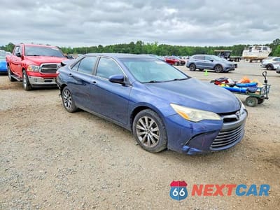 Czwarte zdjęcie samochodu z boku: 2016 TOYOTA CAMRY XLE VIN:4T1BF1FK8GU505935 - miniatura