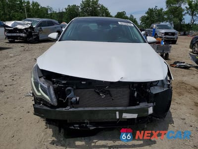 Piąte zdjęcie samochodu w środku: 2019 KIA OPTIMA LX VIN:5XXGT4L36KG300212 - miniatura