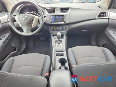 Zdjęcie 8 z 12 samochodu: 2017 NISSAN SENTRA S VIN:3N1AB7AP8HY342223 - miniatura