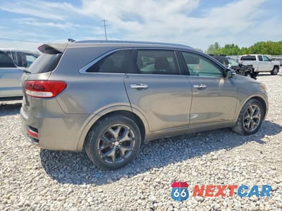 Trzecie zdjęcie samochodu z tyłu: 2016 KIA SORENTO SX V6 VIN:5XYPKDA58GG086804 - miniatura