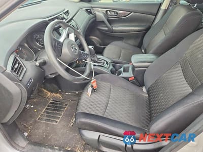 Zdjęcie 7 z 14 samochodu: 2019 NISSAN ROGUE S VIN:5N1AT2MT5KC816839 - miniatura