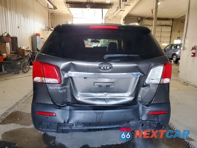 Zdjęcie 6 z 13 samochodu: 2013 KIA SORENTO EX VIN:5XYKUCA69DG313114 - miniatura