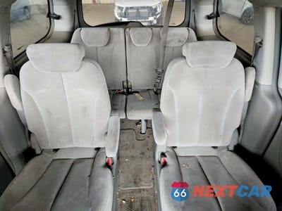 Zdjęcie 10 z 13 samochodu: 2006 KIA SEDONA LX VIN:KNDMB233X66032201 - miniatura