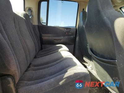 Zdjęcie 10 z 12 samochodu: 2001 DODGE DAKOTA QUAD VIN:1B7HG2AZ21S181924 - miniatura