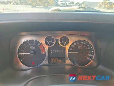Zdjęcie 9 z 12 samochodu: 2006 HUMMER H3 VIN:5GTDN136568310849 - miniatura