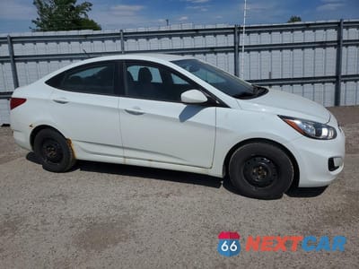 Czwarte zdjęcie samochodu z boku: 2013 HYUNDAI ACCENT GLS VIN:KMHCT4AE1DU297165 - miniatura