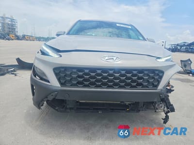 Piąte zdjęcie samochodu w środku: 2023 HYUNDAI KONA SE VIN:KM8K22AB3PU951340 - miniatura