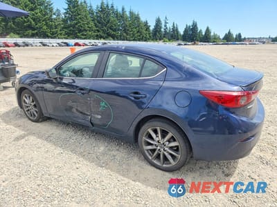 Drugie zdjęcie samochodu z przodu: 2018 MAZDA 3 TOURING VIN:3MZBN1V37JM172976 - miniatura