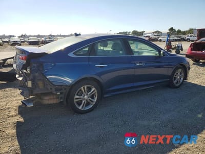 Trzecie zdjęcie samochodu z tyłu: 2019 HYUNDAI SONATA LIMITED VIN:5NPE34AF4KH815153 - miniatura