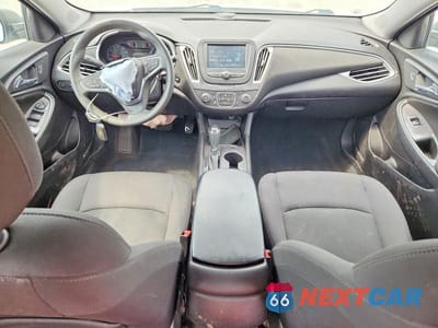 Zdjęcie 8 z 12 samochodu: 2017 CHEVROLET MALIBU LS VIN:1G1ZB5ST7HF264453 - miniatura