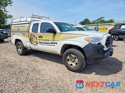 Czwarte zdjęcie samochodu z boku: 2017 TOYOTA TACOMA SR VIN:5TFSX5EN9HX047570 - miniatura