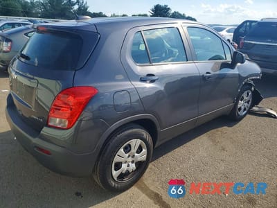 Trzecie zdjęcie samochodu z tyłu: 2016 CHEVROLET TRAX LS VIN:3GNCJKSB0GL216228 - miniatura