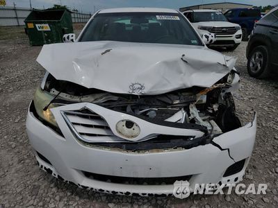 Piąte zdjęcie samochodu w środku: 2011 TOYOTA CAMRY LE VIN:4T4BF3EK3BR181899 - miniatura