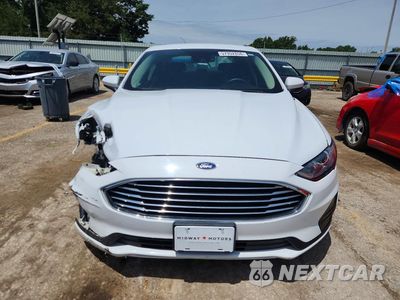 Piąte zdjęcie samochodu w środku: 2020 FORD FUSION SE VIN:3FA6P0HD8LR236290 - miniatura