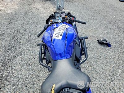 Zdjęcie 6 z 9 samochodu: 2025 YAMAHA YZFR7 VIN:JYARM38E5SA015812 - miniatura