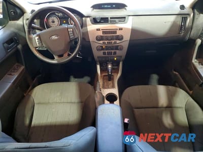 Zdjęcie 8 z 12 samochodu: 2009 FORD FOCUS SE VIN:1FAHP35N49W123787 - miniatura