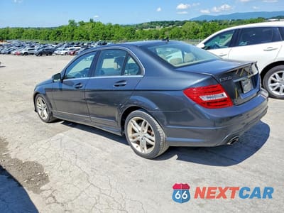 Drugie zdjęcie samochodu z przodu: 2013 MERCEDES-BENZ C 300 4MATIC VIN:WDDGF8AB4DR296109 - miniatura