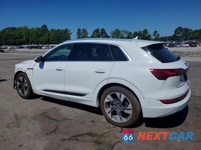 Drugie zdjęcie samochodu z przodu: 2023 AUDI E-TRON PREMIUM PLUS VIN:WA1LAAGE2PB024746 - miniatura
