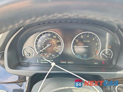 Zdjęcie 9 z 12 samochodu: 2016 BMW X5 XDR40E VIN:5UXKT0C50G0S75738 - miniatura