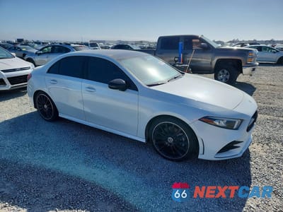 Czwarte zdjęcie samochodu z boku: 2020 MERCEDES-BENZ A 220 VIN:W1K3G4EB9LJ209087 - miniatura
