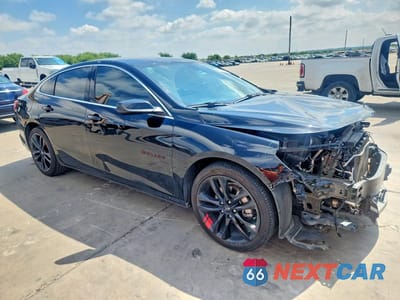 Czwarte zdjęcie samochodu z boku: 2020 CHEVROLET MALIBU LT VIN:1G1ZD5ST5LF136358 - miniatura