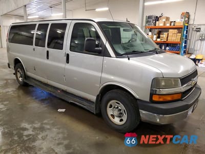 Czwarte zdjęcie samochodu z boku: 2011 CHEVROLET EXPRESS G3500 LT VIN:1GAZG1FG1B1127939 - miniatura