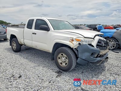 Czwarte zdjęcie samochodu z boku: 2017 TOYOTA TACOMA SR VIN:5TFRX5GN1HX090845 - miniatura