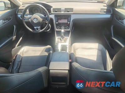 Zdjęcie 8 z 12 samochodu: 2012 VOLKSWAGEN PASSAT SE VIN:1VWBP7A36CC064761 - miniatura