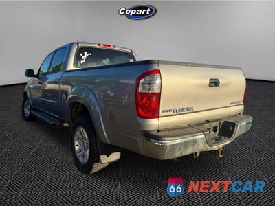 Trzecie zdjęcie samochodu z tyłu: 2006 TOYOTA TUNDRA DOUBLE CAB SR5 VIN:5TBDT44156S519126 - miniatura