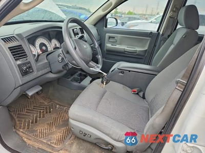 Zdjęcie 7 z 12 samochodu: 2007 DODGE DAKOTA QUAD SLT VIN:1D7HE48K87S189910 - miniatura