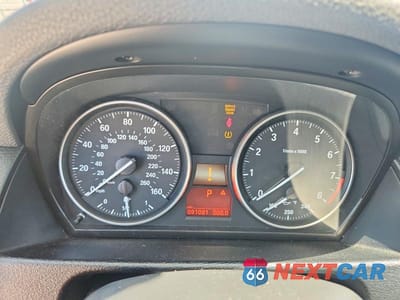 Zdjęcie 9 z 12 samochodu: 2015 BMW X1 XDRIVE35I VIN:WBAVM5C50FVV94872 - miniatura