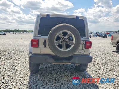 Zdjęcie 6 z 12 samochodu: 2021 JEEP WRANGLER UNLIMITED SAHARA VIN:1C4HJXEG3MW511185 - miniatura
