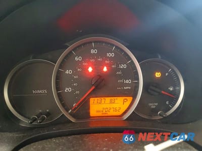 Zdjęcie 9 z 12 samochodu: 2012 TOYOTA YARIS 5-DOOR L VIN:JTDKTUD39CD519055 - miniatura