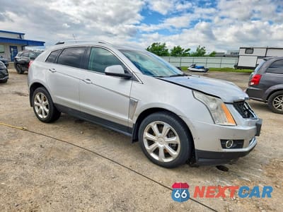 Czwarte zdjęcie samochodu z boku: 2015 CADILLAC SRX PREMIUM COLLECTION VIN:3GYFNGE30FS585181 - miniatura