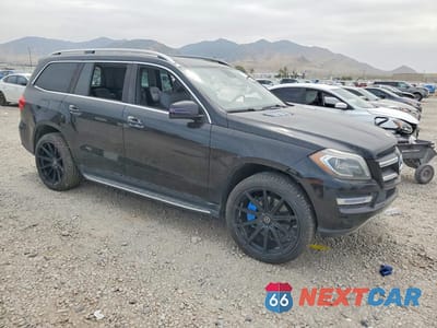 Czwarte zdjęcie samochodu z boku: 2013 MERCEDES-BENZ GL 450 4MATIC VIN:4JGDF7CE0DA251791 - miniatura