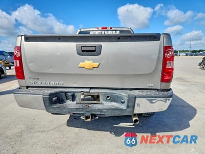 Zdjęcie 6 z 12 samochodu: 2012 CHEVROLET SILVERADO C1500 LS VIN:1GCRCREA0CZ174154 - miniatura