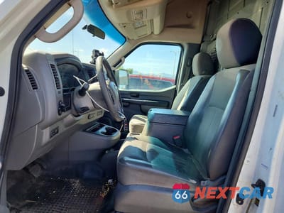 Zdjęcie 7 z 13 samochodu: 2015 NISSAN NV 2500 VIN:1N6BF0LY3FN809364 - miniatura