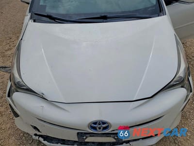 Zdjęcie 11 z 12 samochodu: 2016 TOYOTA PRIUS THREE VIN:JTDKARFU7G3506485 - miniatura