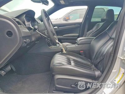 Zdjęcie 7 z 13 samochodu: 2023 CHRYSLER 300 S VIN:2C3CCABG3PH569603 - miniatura