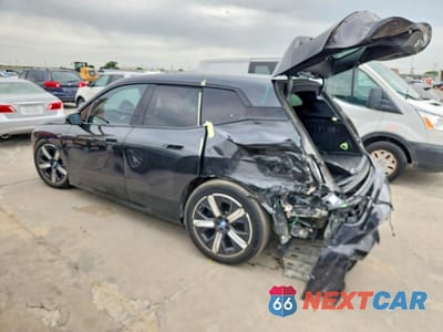 Drugie zdjęcie samochodu z przodu: 2022 BMW IX XDRIVE50 VIN:WB523CF02NCK83057 - miniatura