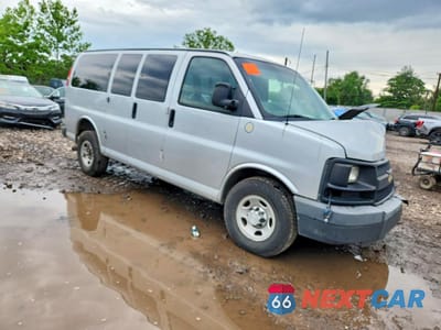 Czwarte zdjęcie samochodu z boku: 2015 CHEVROLET EXPRESS G2500 LS VIN:1GAWGPFG6F1282188 - miniatura
