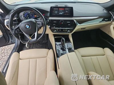 Zdjęcie 8 z 12 samochodu: 2019 BMW 530 I VIN:WBAJA5C53KG900517 - miniatura