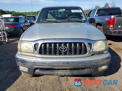 Piąte zdjęcie samochodu w środku: 2004 TOYOTA TACOMA XTRACAB VIN:5TEWN72N04Z319790 - miniatura