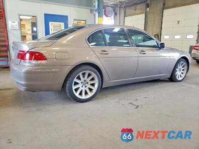Trzecie zdjęcie samochodu z tyłu: 2006 BMW 750 I VIN:WBAHL83556DT02687 - miniatura