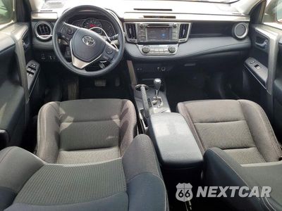 Zdjęcie 8 z 13 samochodu: 2015 TOYOTA RAV4 XLE VIN:JTMRFREV4FD159605 - miniatura