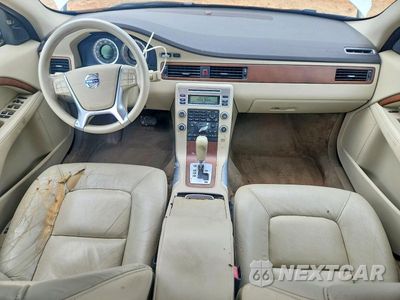 Zdjęcie 8 z 12 samochodu: 2010 VOLVO S80 3.2 VIN:YV1982AS7A1130147 - miniatura