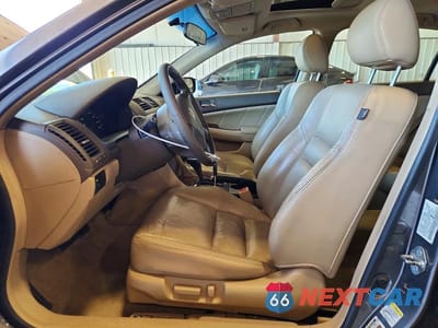 Zdjęcie 7 z 12 samochodu: 2006 HONDA ACCORD EX VIN:1HGCM56876A106400 - miniatura