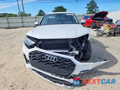 Piąte zdjęcie samochodu w środku: 2025 AUDI Q5 E PREMIUM 55 VIN:WA1G2BFY5S2060004 - miniatura