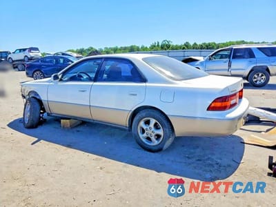 Drugie zdjęcie samochodu z przodu: 1998 LEXUS ES 300 VIN:JT8BF28G5W5049595 - miniatura