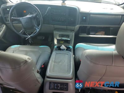 Zdjęcie 8 z 13 samochodu: 2002 CHEVROLET SUBURBAN K1500 VIN:1GNFK16Z12J218839 - miniatura